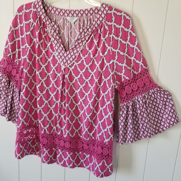 Crown & Ivy Top Womens Size Small Petite Bell Sleeve Whimsical - Picture 3 of 9